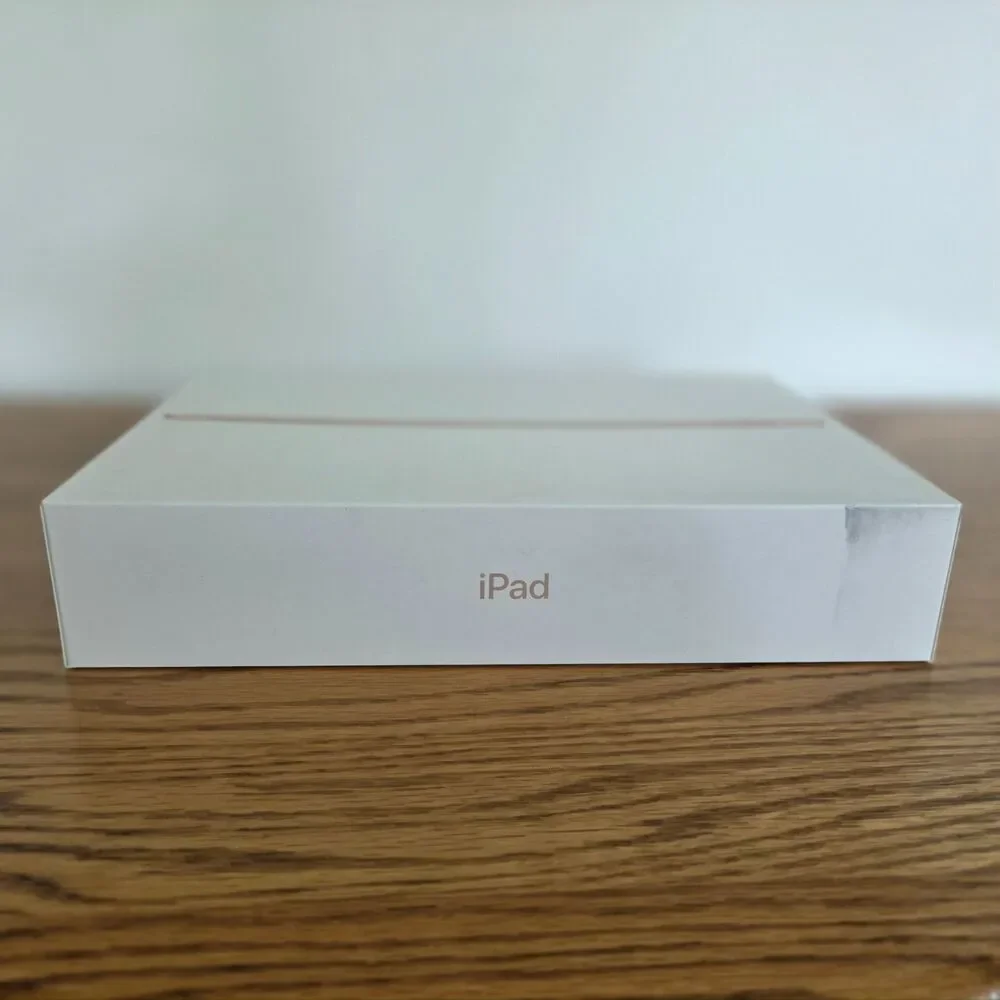 Authentic Replacement BOX ONLY Apple iPad 8th Generation WiFi Model A2270 BOX